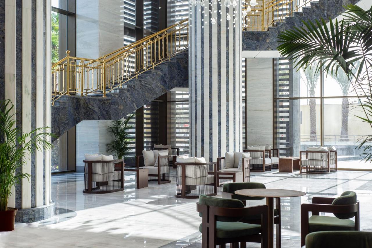 Movenpick Hotel And Residences Riyadh Ngoại thất bức ảnh Interior of the hotel