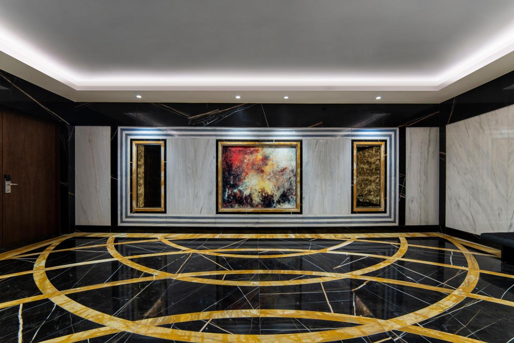 Movenpick Hotel And Residences Riyadh Ngoại thất bức ảnh The lobby of the Ritz-Carlton, DIFC