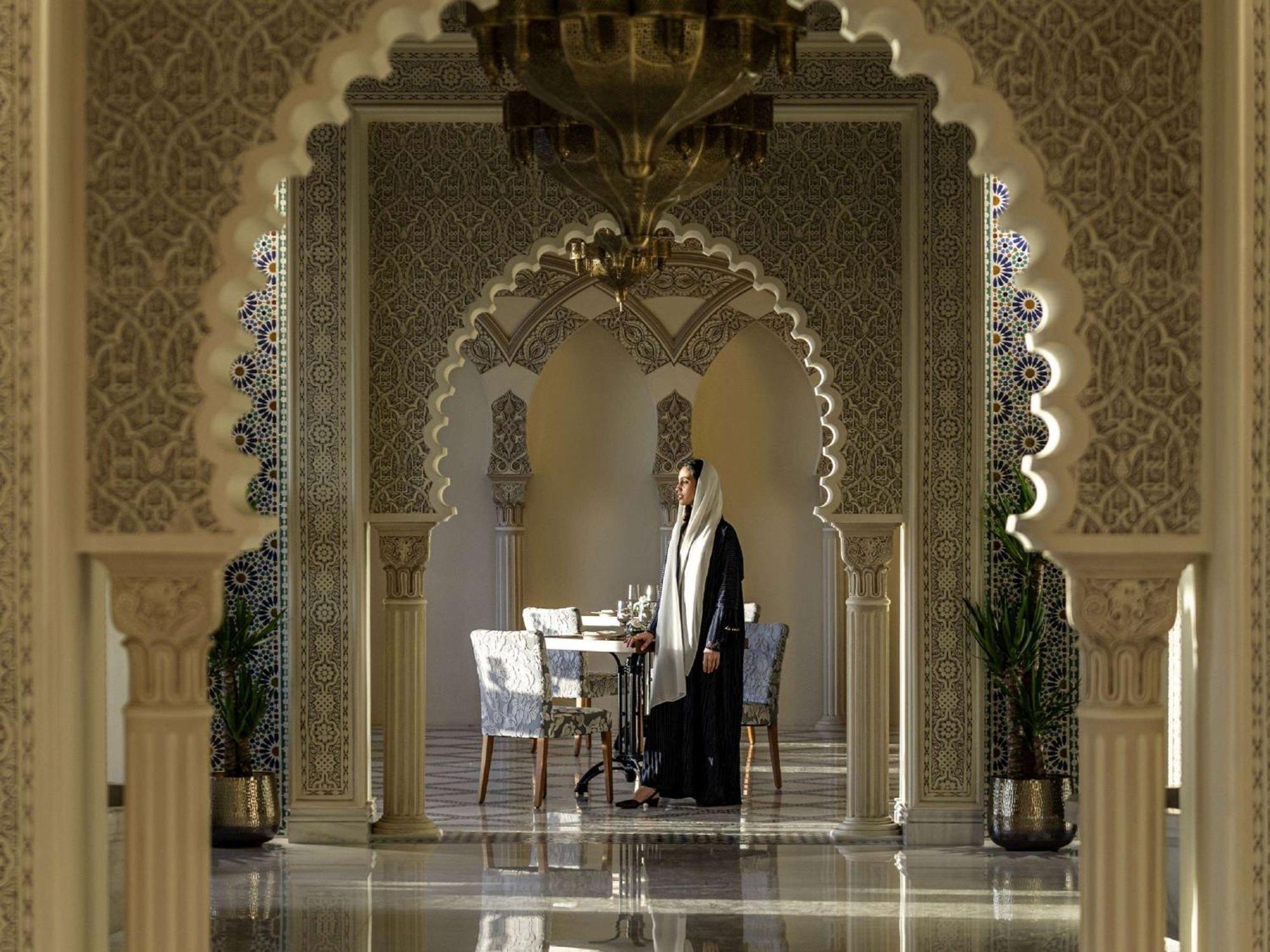 Movenpick Hotel And Residences Riyadh Ngoại thất bức ảnh The Palace Downtown lobby