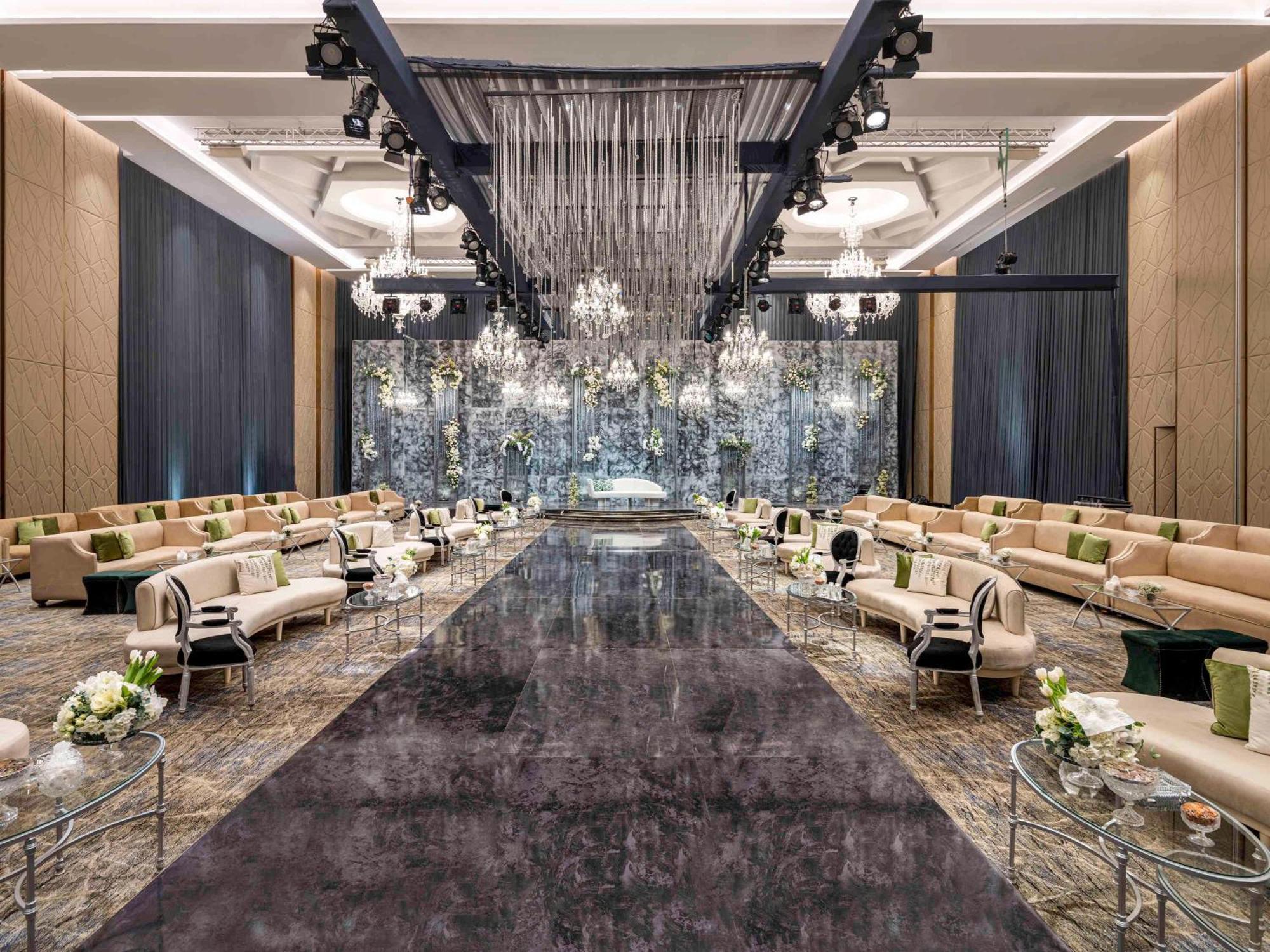 Movenpick Hotel And Residences Riyadh Ngoại thất bức ảnh The ballroom