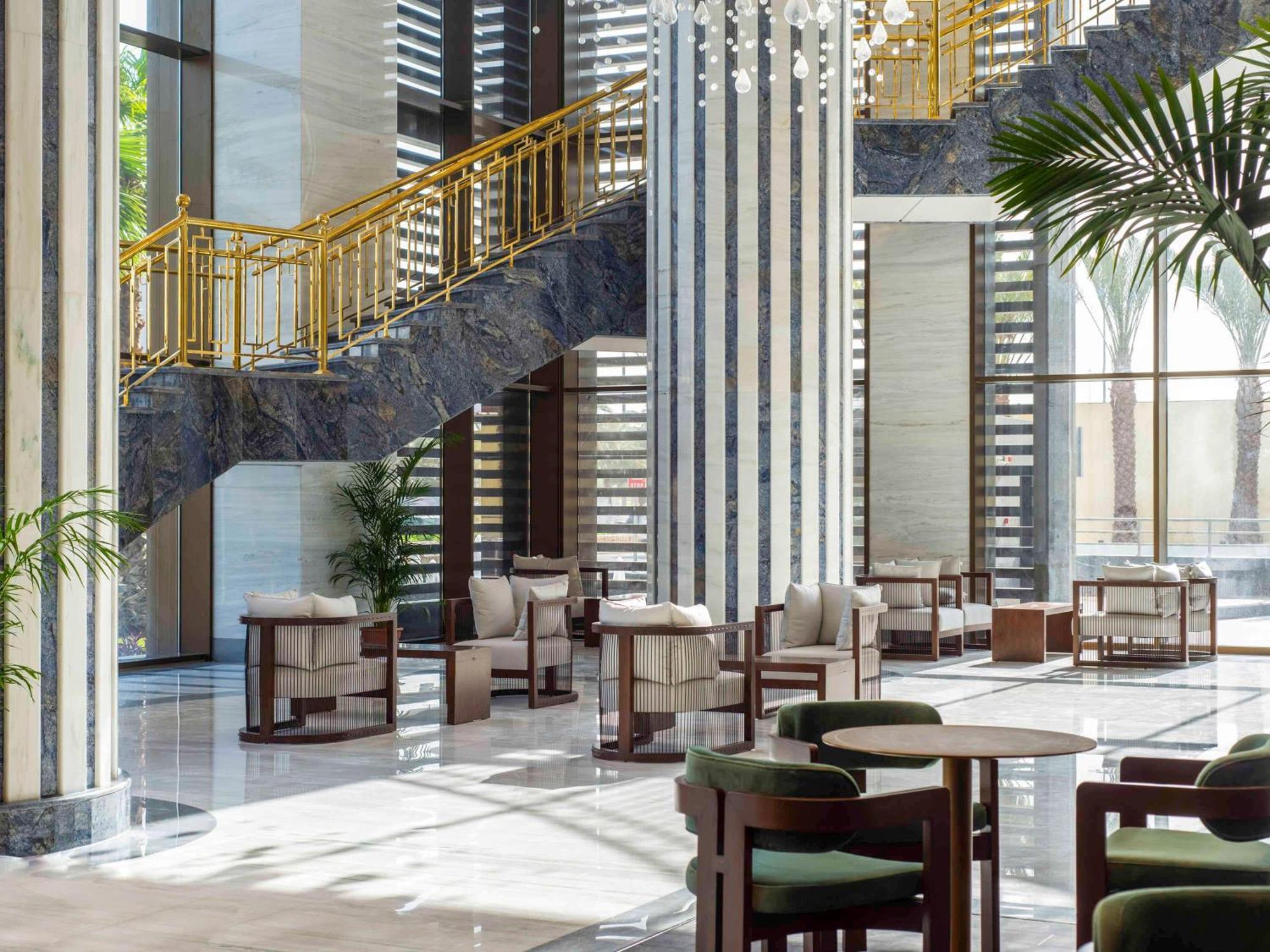 Movenpick Hotel And Residences Riyadh Ngoại thất bức ảnh Lobby