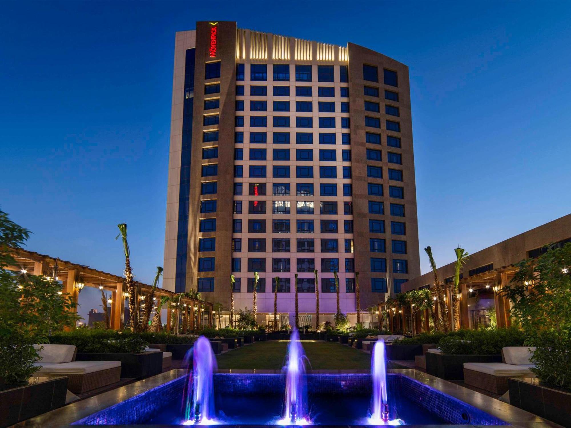 Movenpick Hotel And Residences Riyadh Ngoại thất bức ảnh Marriott International Hotel in Islamabad