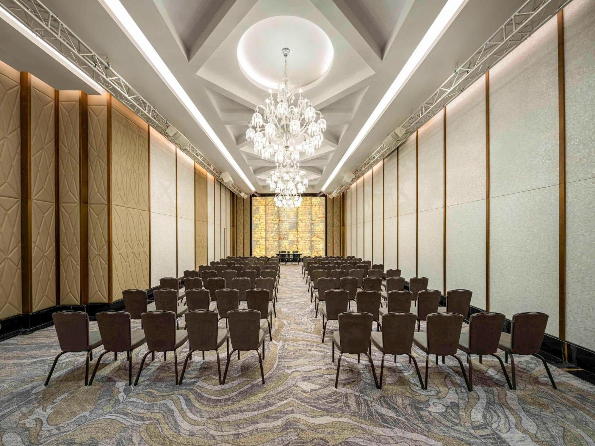 Movenpick Hotel And Residences Riyadh Ngoại thất bức ảnh The ballroom